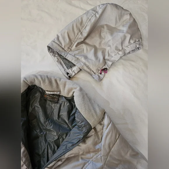 Tek Gear Warmtek Women's Silver Puffer Jacket - Picture 4 of 5